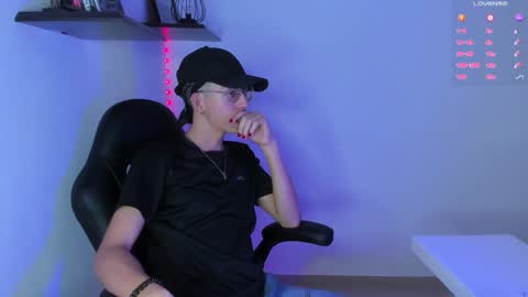 Snapshot of manu_vera8 chatting on 01-12-25, 07:31 Manuel online show from 01-12-25, 07:31