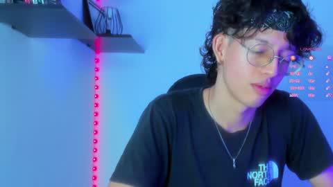 Snapshot of manu_vera8 chatting on 01-17-25, 08:33 Manuel online show from 01-17-25, 08:33