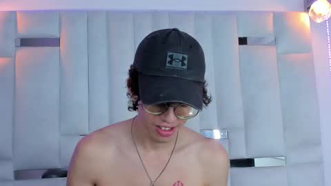 Snapshot of manu_vera8 chatting on 02-27-25, 11:15 Manuel online show from 02-27-25, 11:15