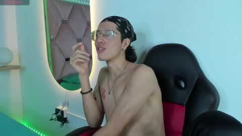 Snapshot of manu_vera8 chatting on 03-04-25, 11:32 Manuel online show from 03-04-25, 11:32