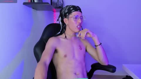 Snapshot of manu_vera8 chatting on 03-09-25, 10:30 Manuel online show from 03-09-25, 10:30