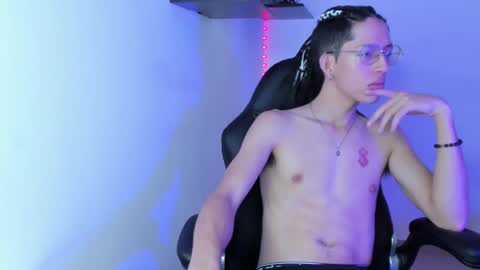 Snapshot of manu_vera8 chatting on 03-12-25, 07:59 Manuel online show from 03-12-25, 07:59