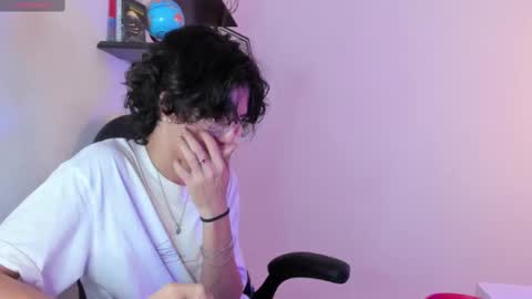 Snapshot of manu_vera8 chatting on 09-16-25, 08:21 Manuel online show from 09-16-25, 08:21