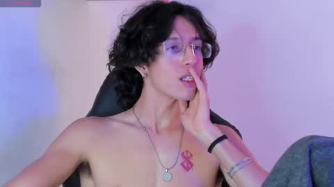 Snapshot of manu_vera8 chatting on 09-28-25, 08:31 Manuel online show from 09-28-25, 08:31