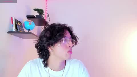 Snapshot of manu_vera8 chatting on 10-06-25, 03:37 Manuel online show from 10-06-25, 03:37