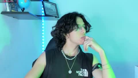 Snapshot of manu_vera8 chatting on 10-24-25, 03:03 Manuel online show from 10-24-25, 03:03