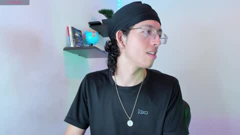 Snapshot of manu_vera8 chatting on 10-25-25, 04:31 Manuel online show from 10-25-25, 04:31