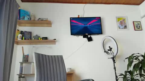 manucute 23  online show from 12-03-25, 02:37