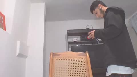 Snapshot of manuel444rl chatting on 03-01-25, 12:17 Manuel RL online show from 03-01-25, 12:17