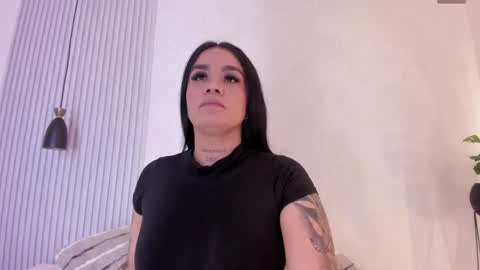 Snapshot of manuela_montes_ chatting on 04-29-26, 11:25 manuela_montes_ online show from 04-29-26, 11:25
