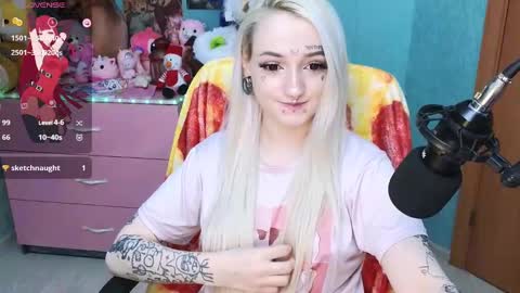 Snapshot of manuela_unicorn chatting on 01-22-25, 06:52 Manuela online show from 01-22-25, 06:52