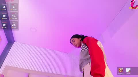 Manuela online show from 04-05-26, 09:23