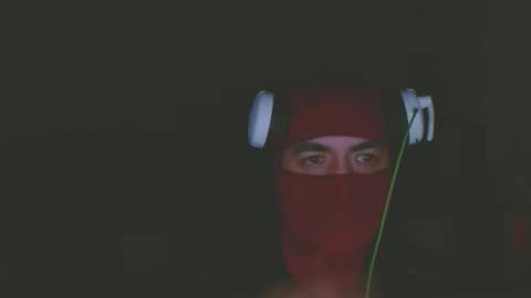 ManuelValentine online show from 03-05-26, 01:23