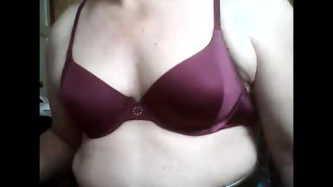 Snapshot of manwithboobs chatting on 01-28-25, 06:39 manwithboobs online show from 01-28-25, 06:39