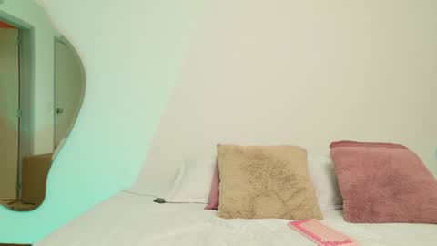 Snapshot of mar_333 chatting on 12-12-24, 12:48 online show from 12-12-24, 12:48