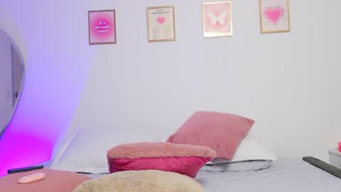 Snapshot of mar_333 chatting on 02-26-25, 02:48 online show from 02-26-25, 02:48