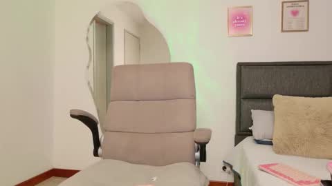 Snapshot of mar_333 chatting on 03-12-25, 12:53 online show from 03-12-25, 12:53