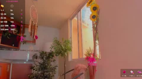 Snapshot of mara_jackson_ chatting on 06-25-26, 01:59 MARA online show from 06-25-26, 01:59