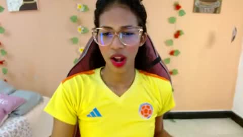 Snapshot of mara_summer chatting on 06-27-26, 02:01 Mara 3 online show from 06-27-26, 02:01