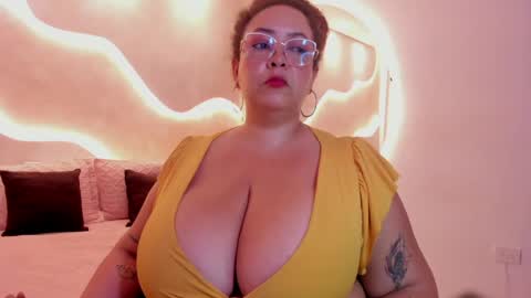 Mrs. Sweet online show from 06-02-26, 02:13