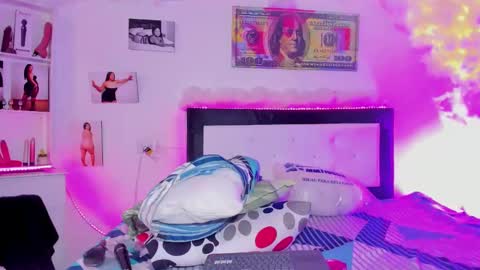 maralinette22 online show from 01-29-25, 08:04