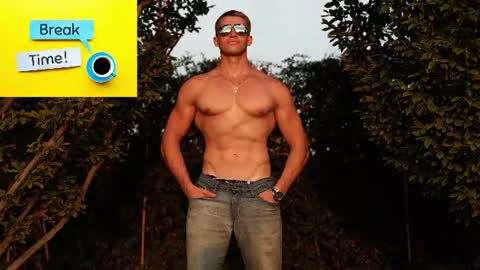 Snapshot of marc105100 chatting on 06-30-26, 04:08 alex marvelxx online show from 06-30-26, 04:08