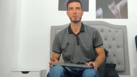 Marc Ruffalo online show from 02-02-26, 07:34