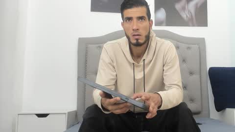 Marc Ruffalo online show from 02-16-26, 07:43