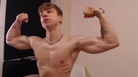 Snapshot of marc_solo chatting on 11-29-25, 10:07 marc_solo online show from 11-29-25, 10:07