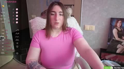 Snapshot of marceline_v chatting on 11-30-25, 03:10 Marcy online show from 11-30-25, 03:10