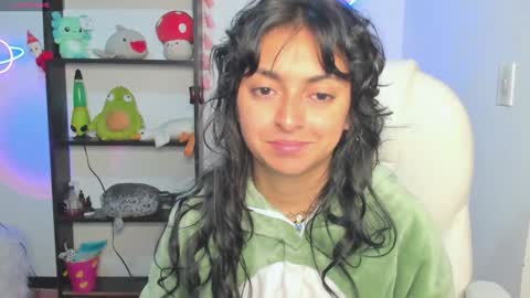 Snapshot of marcelinegh chatting on 02-02-25, 11:08 Marceline online show from 02-02-25, 11:08