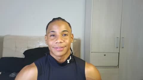 Snapshot of marcelo_dosantos77 chatting on 06-19-26, 11:52 MARCELO online show from 06-19-26, 11:52