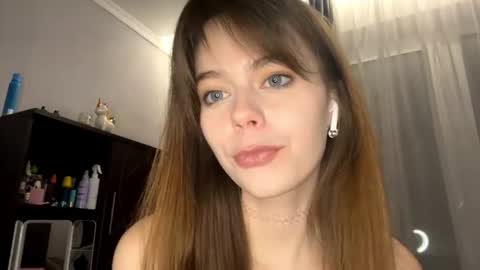 Alisa online show from 09-16-25, 03:57