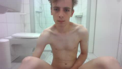 Snapshot of marco13145 chatting on 07-18-26, 08:51 marco13145 online show from 07-18-26, 08:51