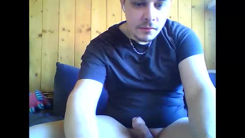 Snapshot of marco1998ig chatting on 04-23-26, 08:35 marco1998ig online show from 04-23-26, 08:35