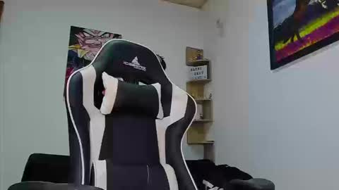 Snapshot of marco_diaz1 chatting on 09-20-25, 11:06 Marco Diaz online show from 09-20-25, 11:06