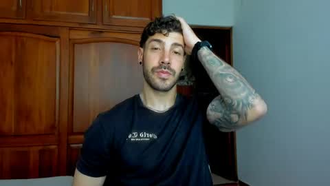 Snapshot of marco_tahani_ chatting on 05-18-26, 07:20 Marco IG marco tahani online show from 05-18-26, 07:20