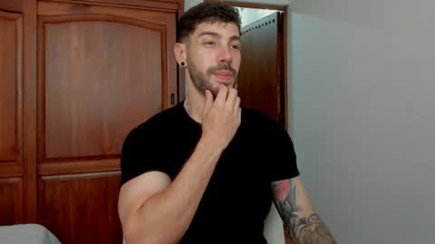 Snapshot of marco_tahani_ chatting on 06-18-26, 03:49 Marco IG marco tahani online show from 06-18-26, 03:49