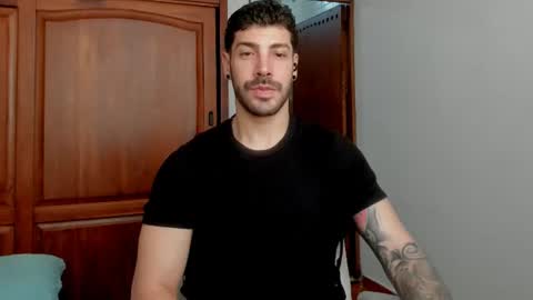 Snapshot of marco_tahani_ chatting on 07-14-26, 05:40 Marco IG marco tahani online show from 07-14-26, 05:40