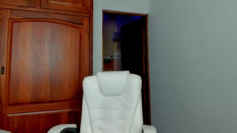 Snapshot of marco_tahani_ chatting on 08-08-26, 03:03 Marco IG marco tahani online show from 08-08-26, 03:03