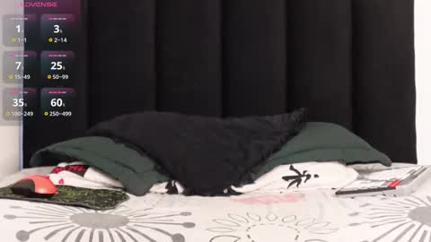 Snapshot of marcoalexlatino chatting on 10-31-25, 03:29 Marco online show from 10-31-25, 03:29