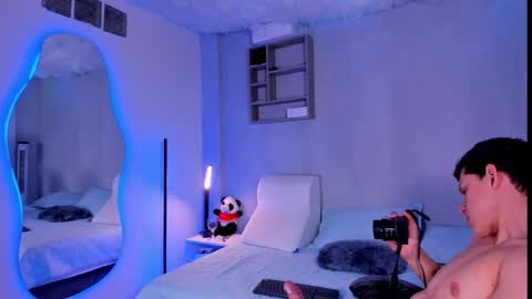 Snapshot of marcosullivan_ chatting on 12-03-25, 02:48 Marco Sullivan online show from 12-03-25, 02:48