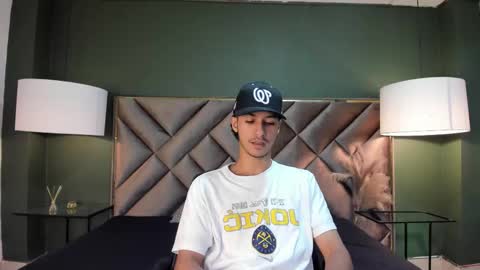 Snapshot of marcus_jeron chatting on 09-29-25, 03:55 marcus_jeron online show from 09-29-25, 03:55