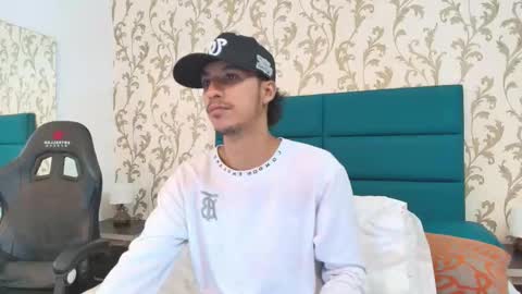 Snapshot of marcus_jeron chatting on 09-29-25, 11:31 marcus_jeron online show from 09-29-25, 11:31