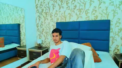 Snapshot of marcus_jeron chatting on 10-04-25, 06:44 marcus_jeron online show from 10-04-25, 06:44