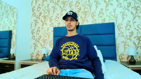 Snapshot of marcus_jeron chatting on 11-12-25, 10:30 marcus_jeron online show from 11-12-25, 10:30