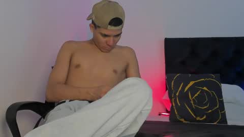 marcus_moreno online show from 04-01-26, 12:44