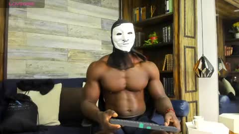 Snapshot of marcusblack_ chatting on 04-30-26, 03:07 Marcusssss online show from 04-30-26, 03:07