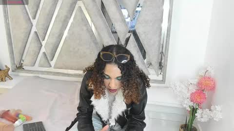 marfilastrom online show from 12-20-24, 04:20