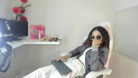 marfilastrom online show from 01-15-25, 10:17